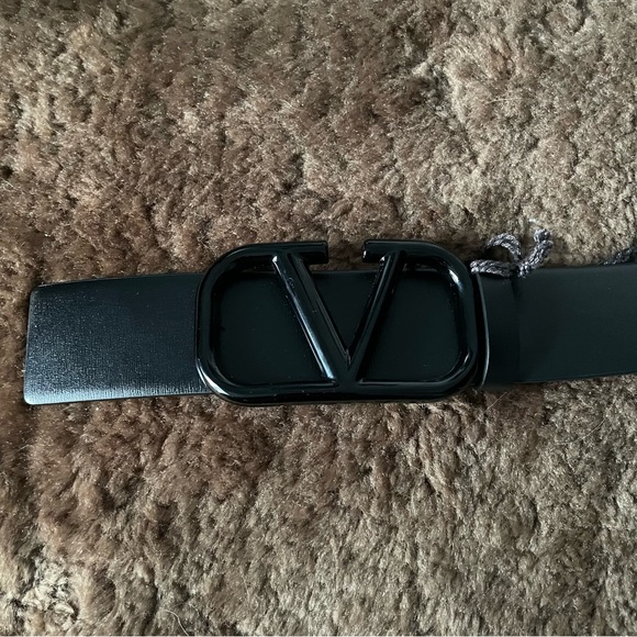 BNWT Valentino signature Vlogo belt - Picture 10 of 12